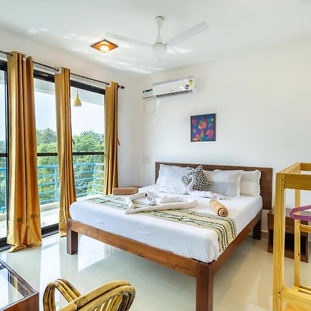 Apricot Homestays Палолем Экстерьер фото